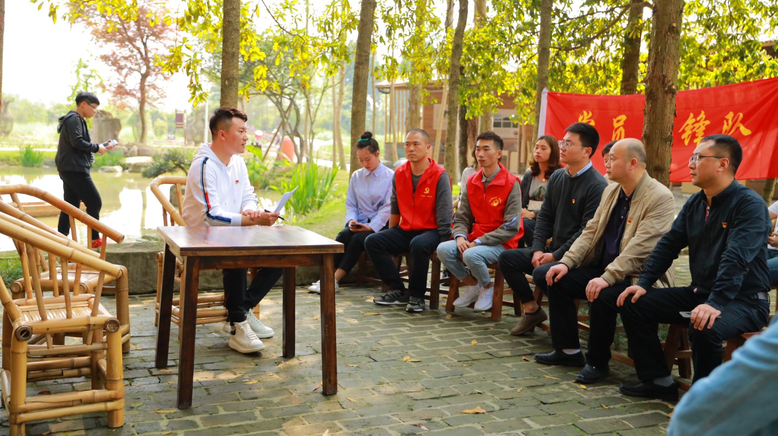 1600758345549731.jpg 195c18533a21f6edc5b540641f8ed93.jpg